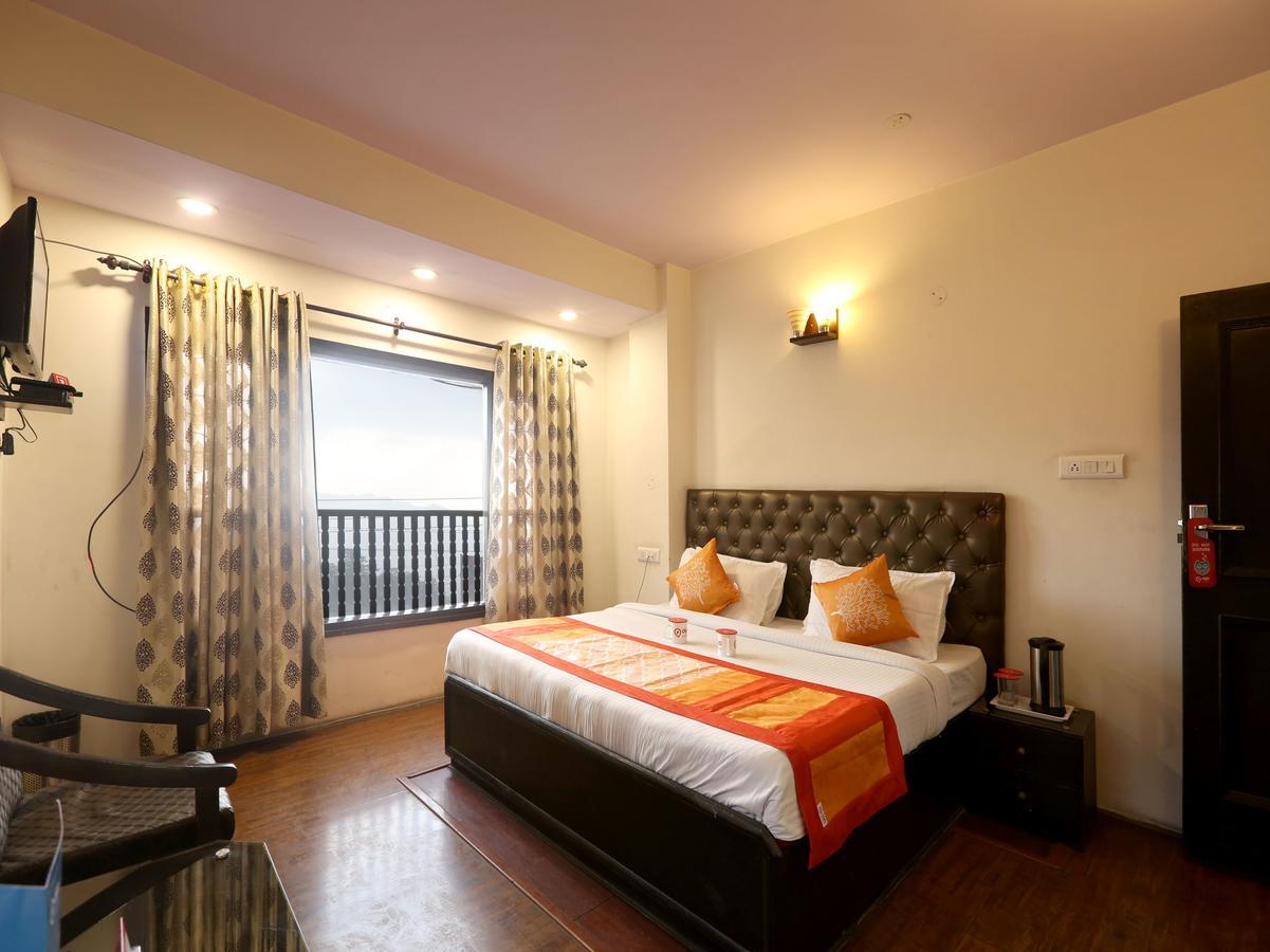 Oyo 3538 Hotel Mahamaya Simlá Kültér fotó